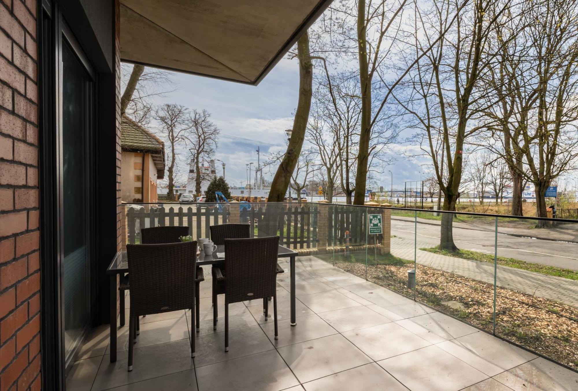 Modern Studio With Terrace And Parking In Swinoujscie By Noclegi Renters Exterior foto